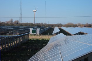 Richborough Solar Farm Copyright Oast House Archive